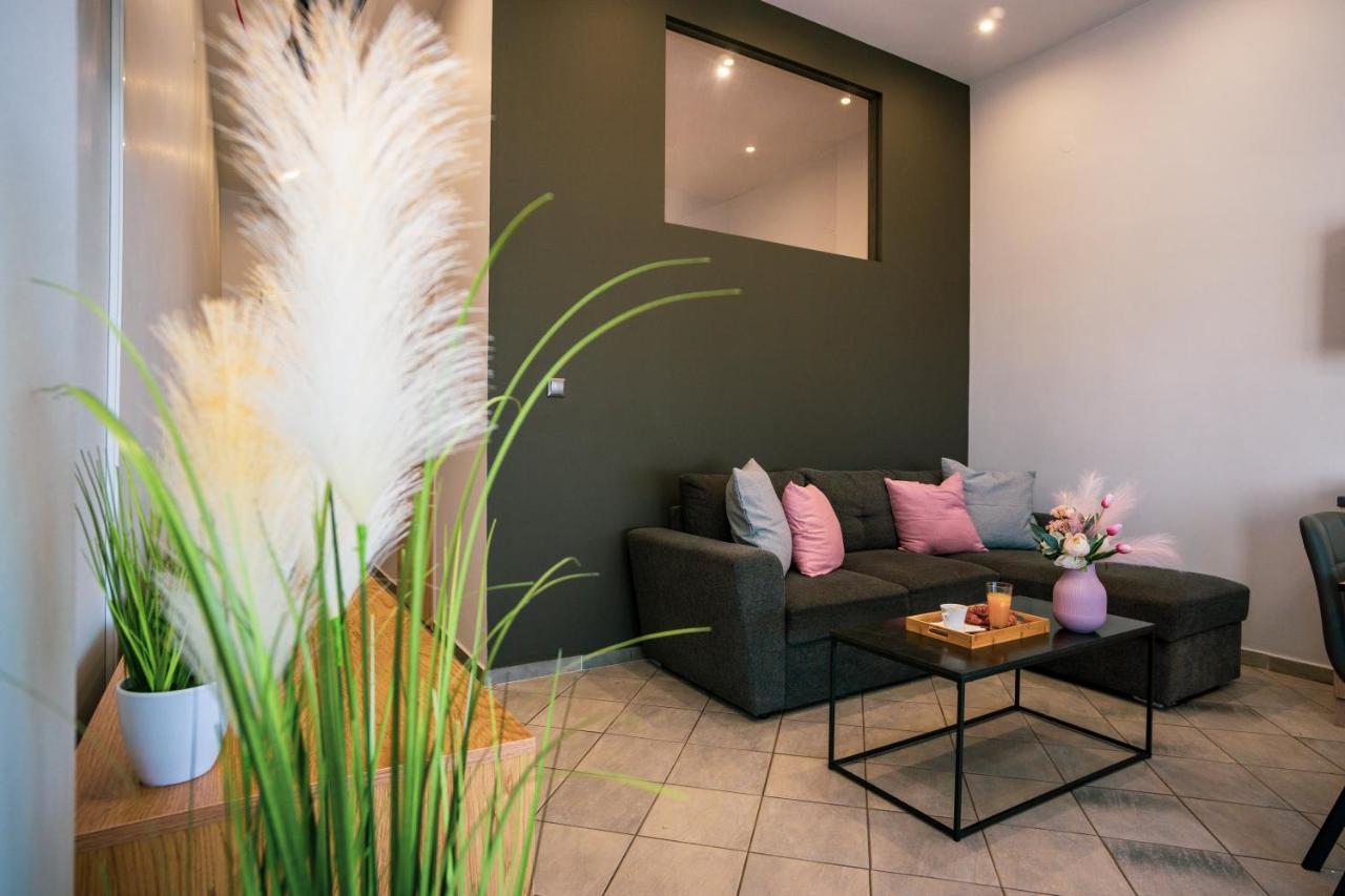 Seashell Luxury Apartment Nikíti Kültér fotó