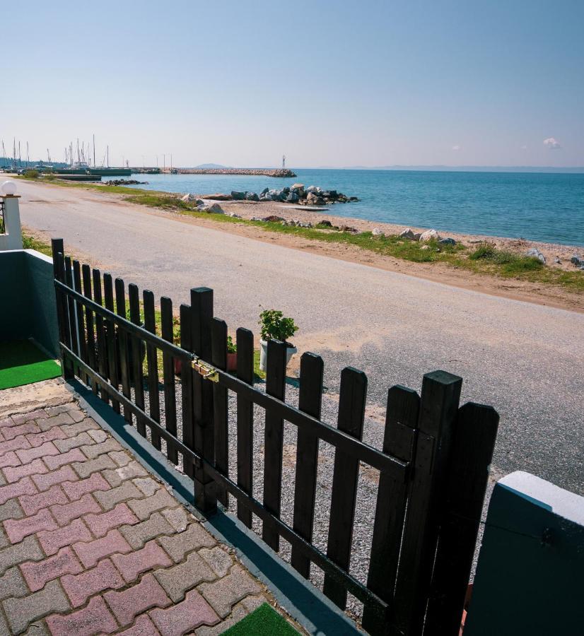 Seashell Luxury Apartment Nikíti Kültér fotó